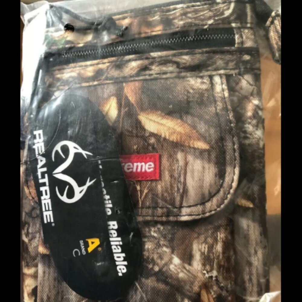 Supreme Bag-Real Tree Camo - NWT